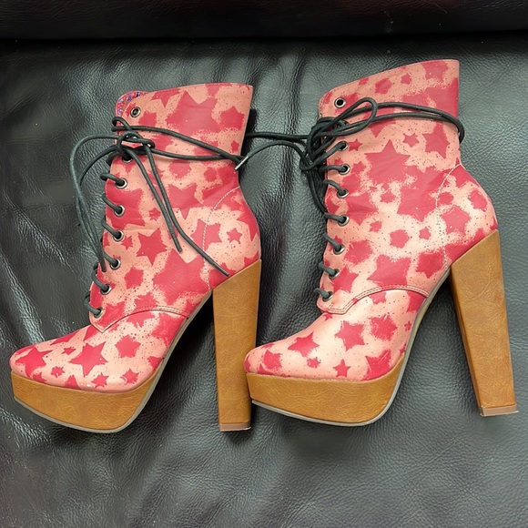 JF Pink Star Booties - Picture 4 of 9